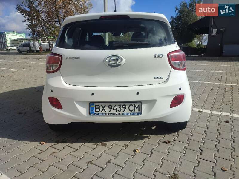 Хэтчбек Hyundai i10 2014 в Хмельницком