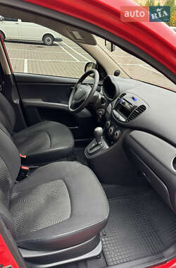 Хетчбек Hyundai i10 2013 в 