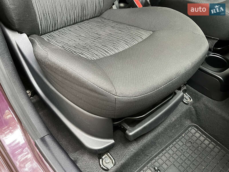 Хэтчбек Hyundai i10 2012 в Одессе фото 43 Хэтчбек Hyundai i10 2012 в Одессе