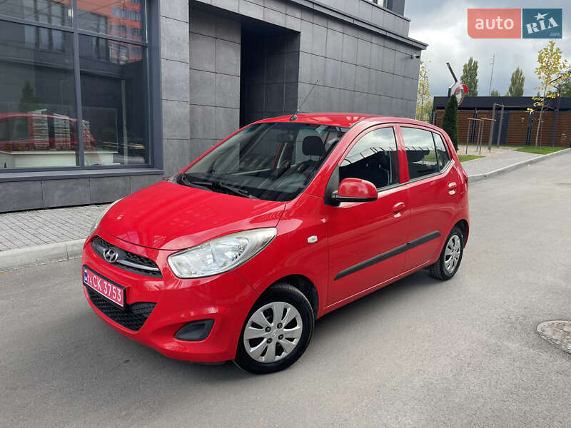 Хетчбек Hyundai i10 2011 в Києві