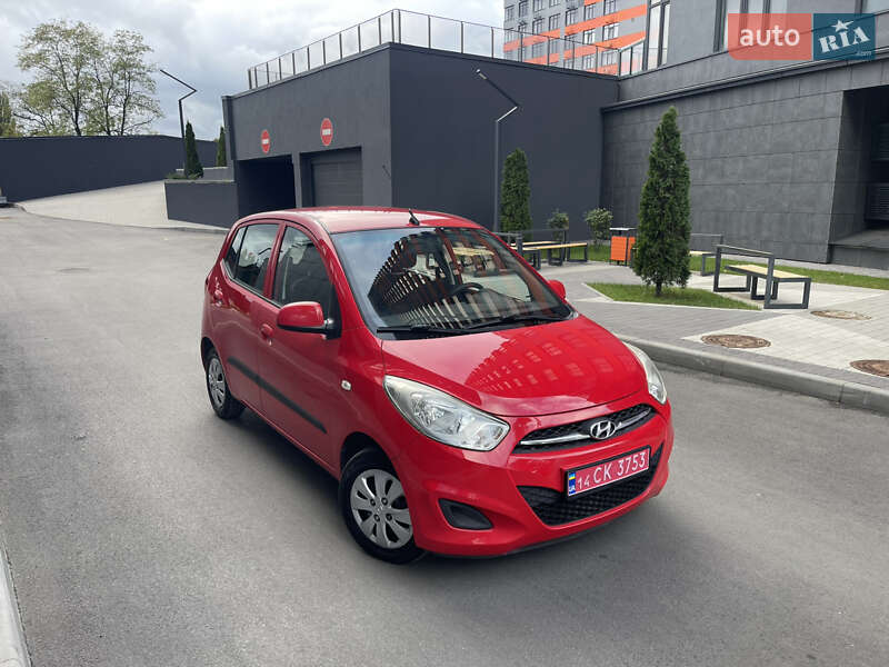 Хетчбек Hyundai i10 2011 в Києві