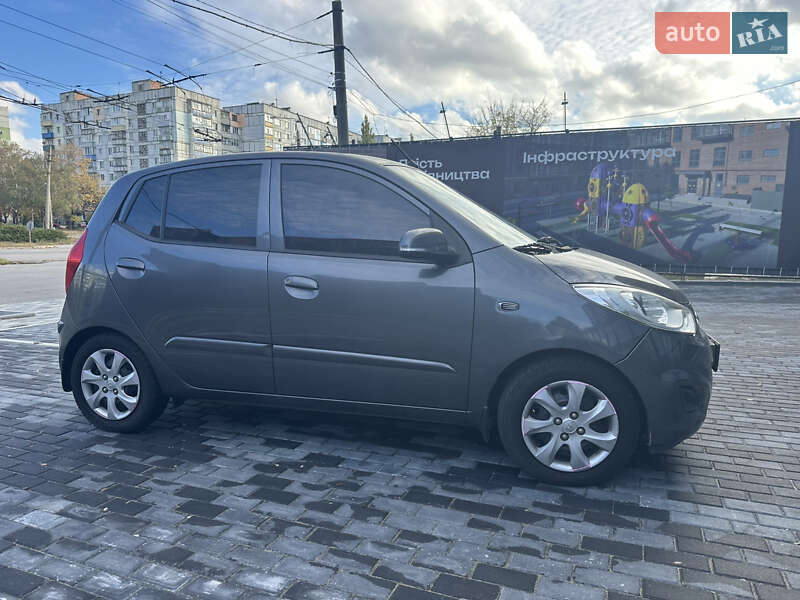 Хэтчбек Hyundai i10 2013 в Полтаве фото 10 Хэтчбек Hyundai i10 2013 в Полтаве