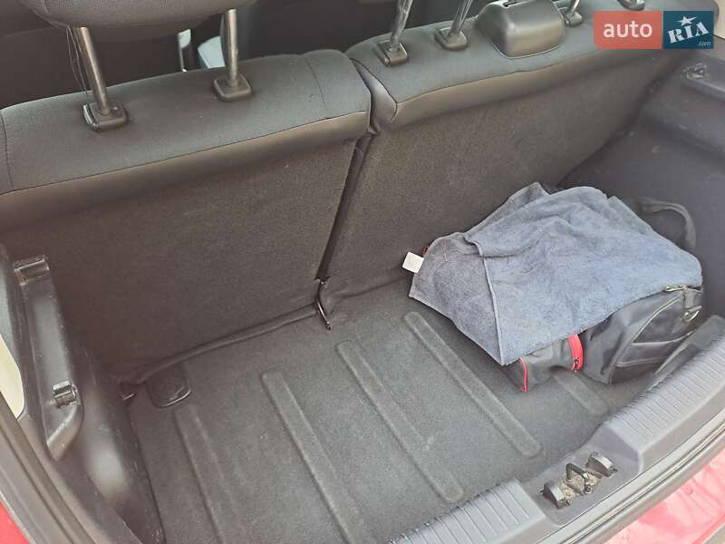 Хетчбек Hyundai i10 2008 в Рівному фото 12 Хетчбек Hyundai i10 2008 в Рівному