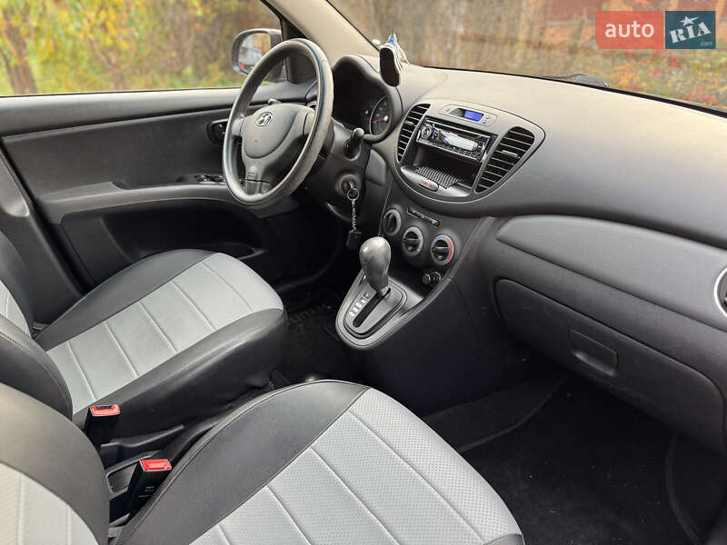 Хетчбек Hyundai i10 2013 в Києві