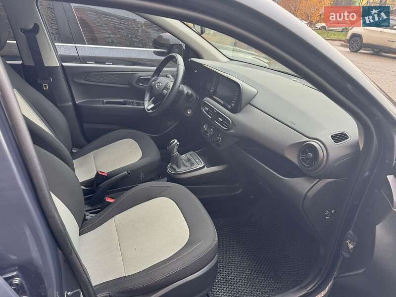 Хетчбек Hyundai i10 2023 в Києві