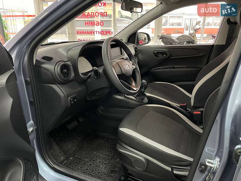 Хетчбек Hyundai i10 2025 в Києві фото 17 Хетчбек Hyundai i10 2025 в Києві
