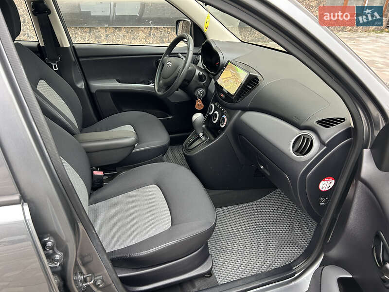 Хэтчбек Hyundai i10 2008 в Черкассах