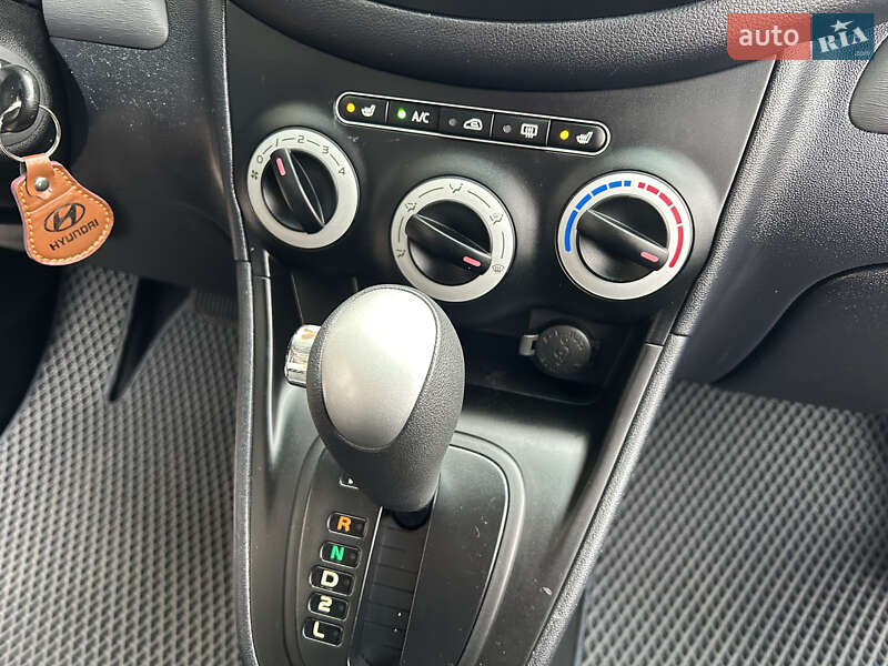 Хэтчбек Hyundai i10 2008 в Черкассах