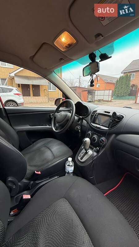 Хэтчбек Hyundai i10 2011 в Киеве фото 9 Хэтчбек Hyundai i10 2011 в Киеве