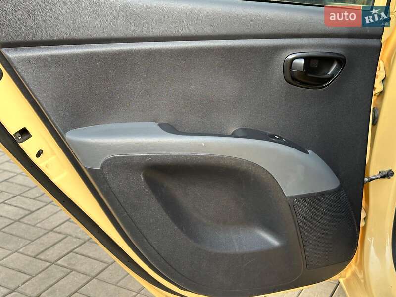 Хетчбек Hyundai i10 2009 в Одесі фото 13 Хетчбек Hyundai i10 2009 в Одесі