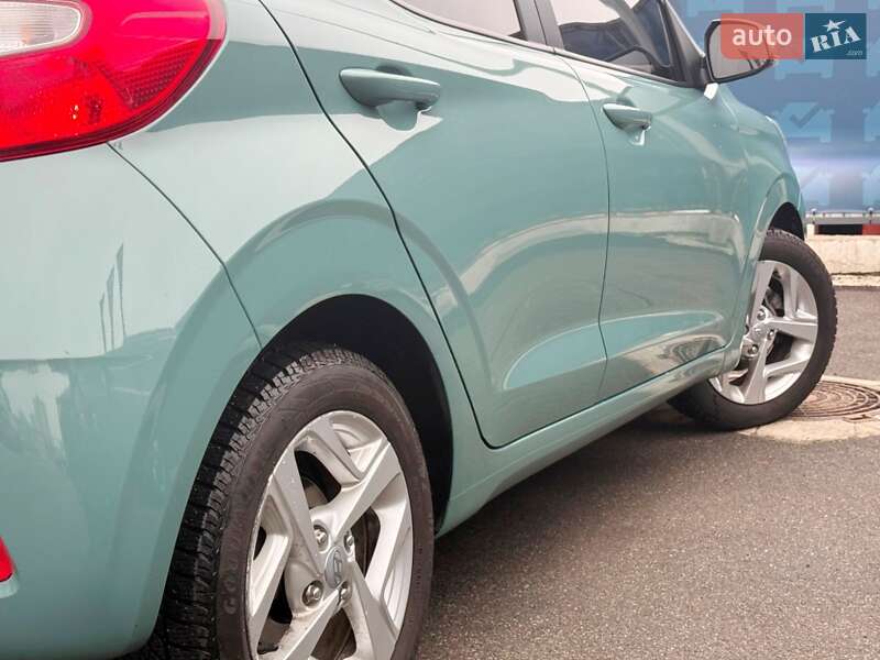 Хетчбек Hyundai i10 2022 в Києві