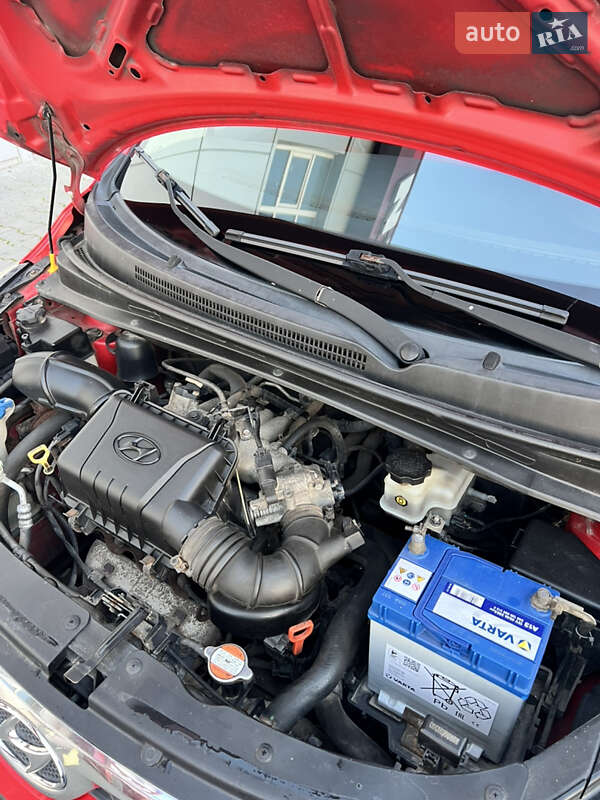 Хэтчбек Hyundai i10 2008 в Одессе