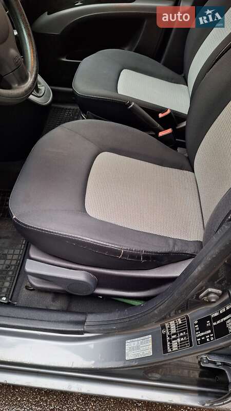 Хетчбек Hyundai i10 2008 в Києві