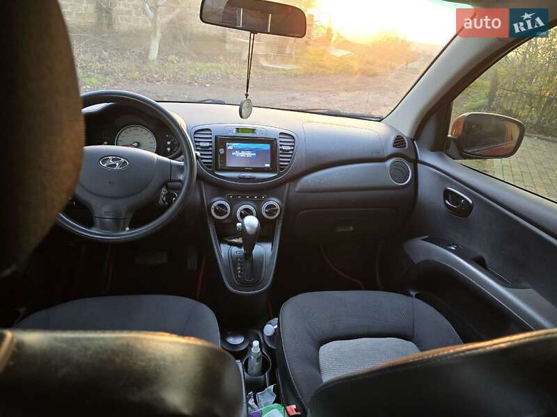 Хетчбек Hyundai i10 2008 в Одесі