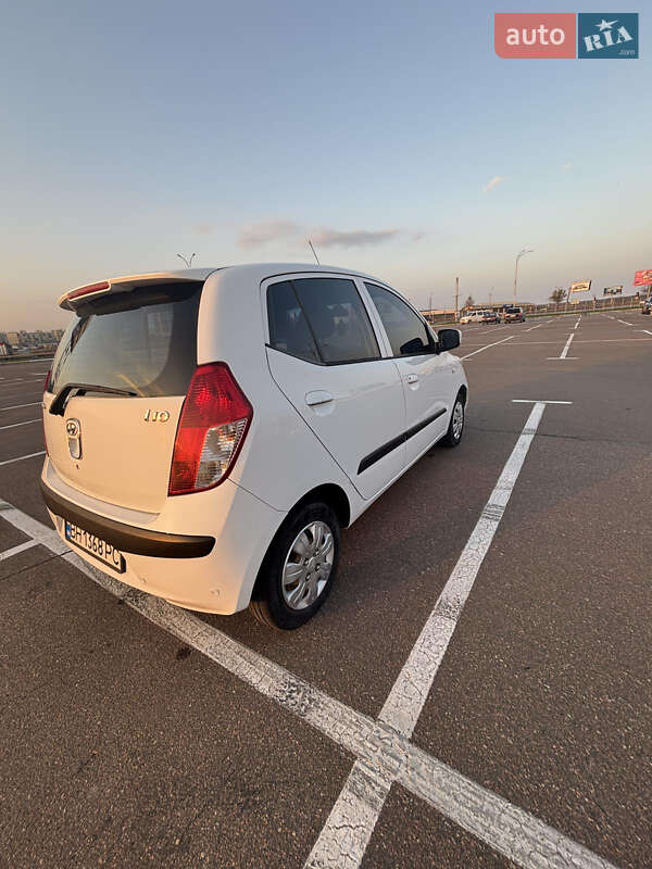 Хэтчбек Hyundai i10 2008 в Одессе