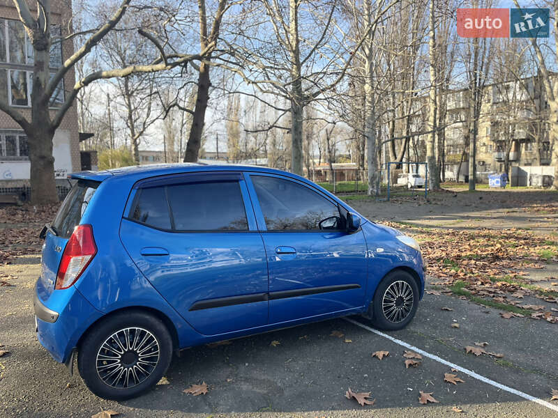 Хэтчбек Hyundai i10 2008 в Одессе