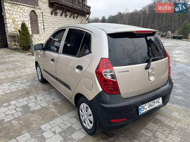Хетчбек Hyundai i10 2011 в Львові