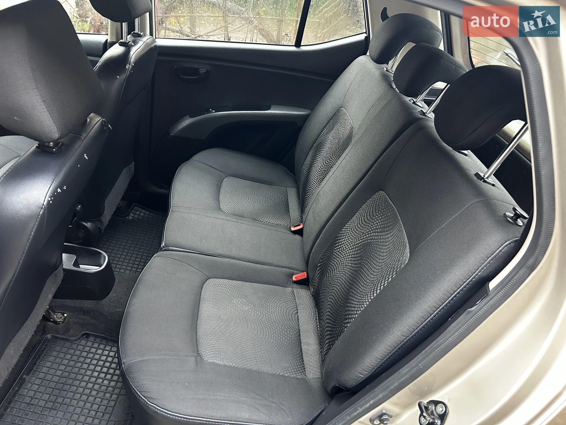 2012 Hyundai i10 - мініатюра 9