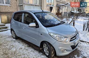 Хэтчбек Hyundai i10 2011 в Черновцах