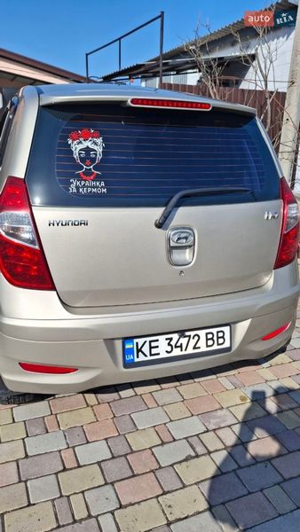 Хэтчбек Hyundai i10 2012 в Днепре