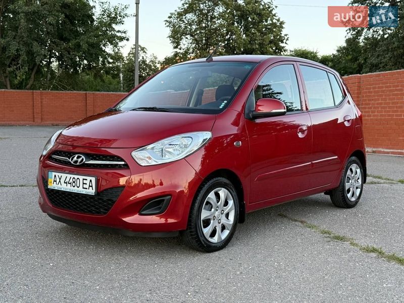 Хэтчбек Hyundai i10 2013 в Харькове