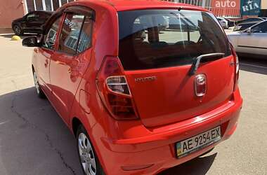 Хэтчбек Hyundai i10 2012 в Кривом Роге