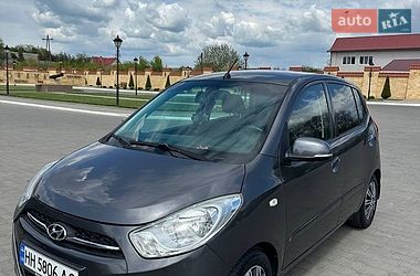 Хэтчбек Hyundai i10 2013 в Измаиле