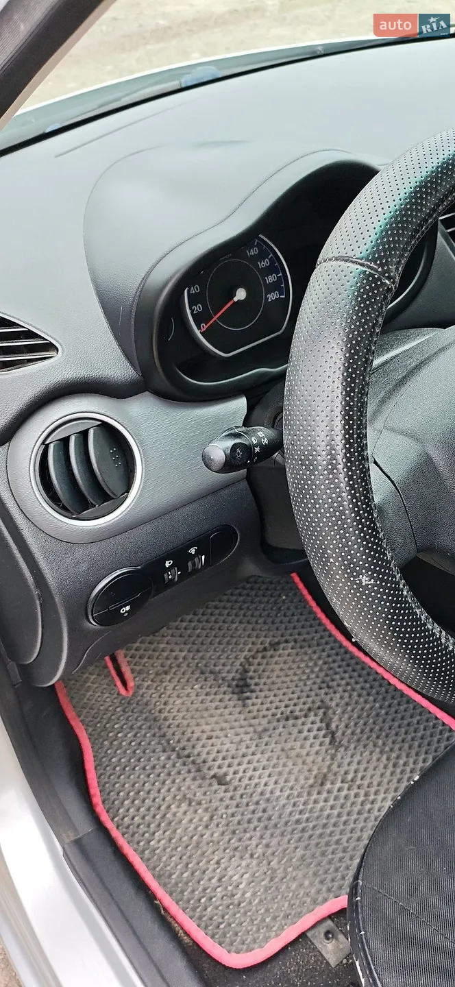 2011 Hyundai i10 - мініатюра 13