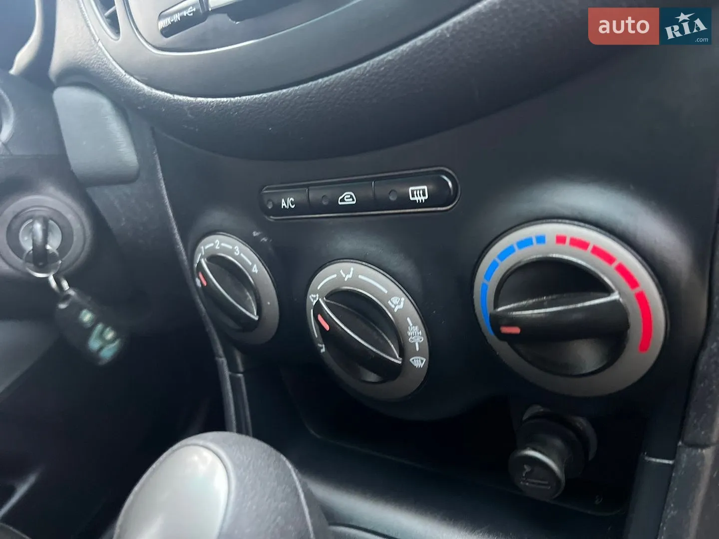 2011 Hyundai i10 - мініатюра 35