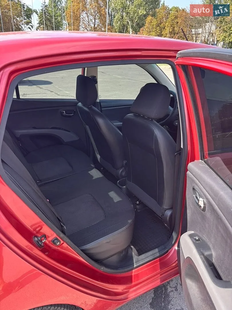 2011 Hyundai i10 - мініатюра 15
