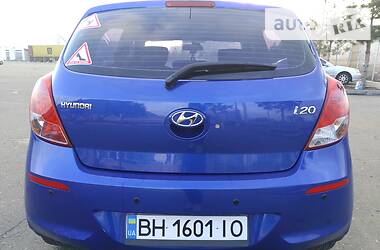 Хэтчбек Hyundai i20 2013 в Одессе