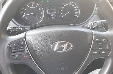 Хэтчбек Hyundai i20 2018 в Киеве