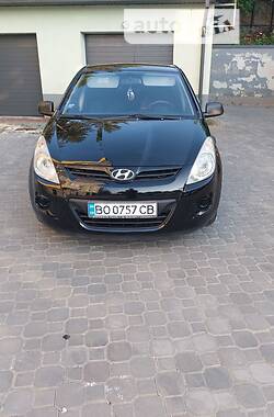 Хетчбек Hyundai i20 2011 в Тернополі