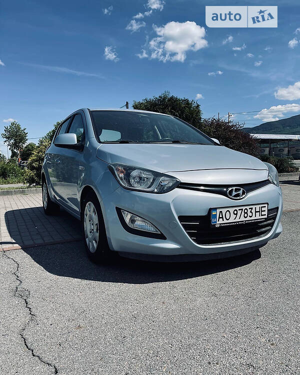 Hyundai i20