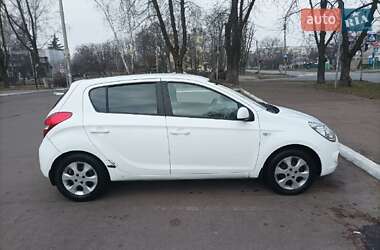 Хэтчбек Hyundai i20 2008 в Черкассах