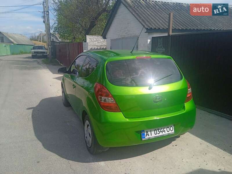Хетчбек Hyundai i20 2011 в Києві