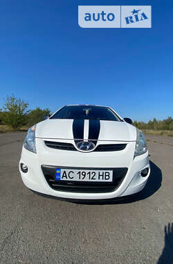 Хэтчбек Hyundai i20 2009 в Любешове