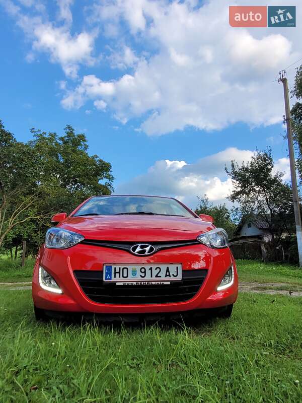 Хетчбек Hyundai i20 2013 в Дрогобичі