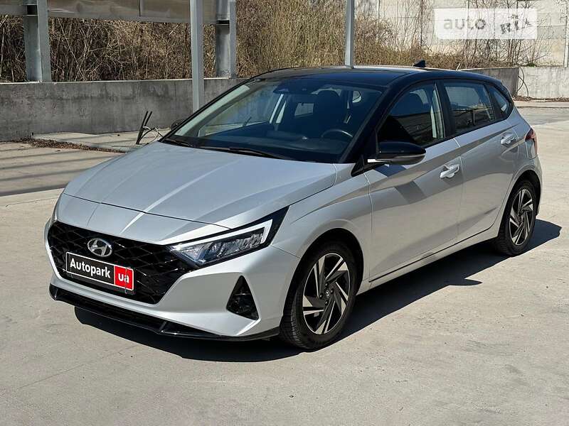 Хэтчбек Hyundai i20 2020 в Киеве