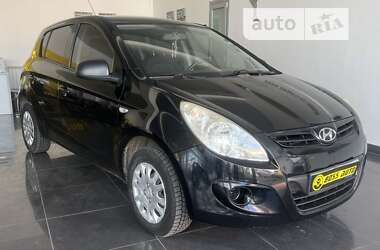 Хэтчбек Hyundai i20 2011 в Червонограде