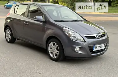 Hyundai i20 2011