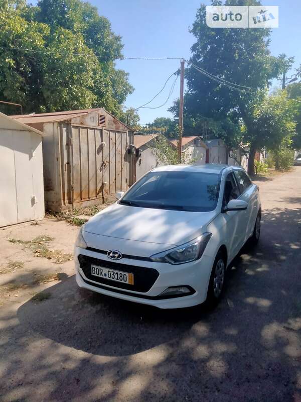 Хетчбек Hyundai i20 2015 в Одесі