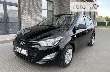 Хэтчбек Hyundai i20 2013 в Житомире