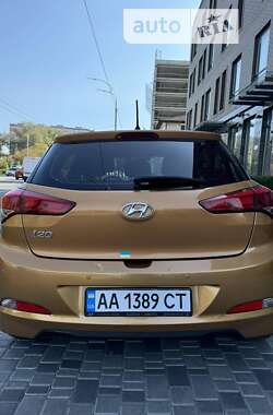 Хэтчбек Hyundai i20 2016 в Киеве