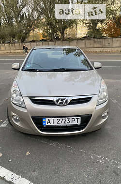 Хетчбек Hyundai i20 2010 в Києві