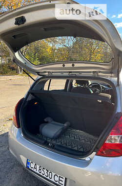 Хэтчбек Hyundai i20 2012 в 