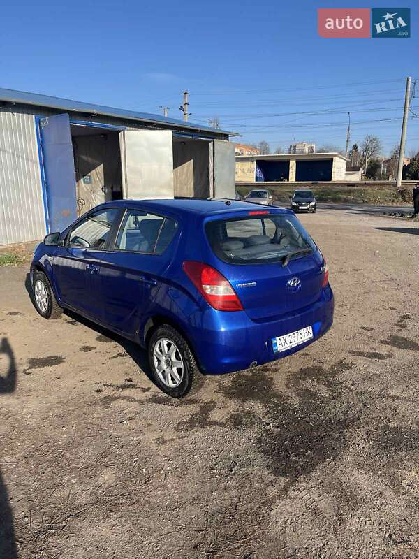 Хетчбек Hyundai i20 2009 в Люботині