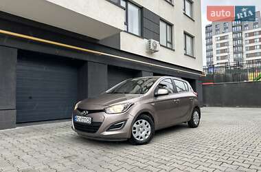 Хетчбек Hyundai i20 2014 в Тернополі