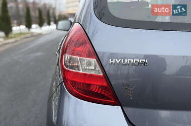 Хэтчбек Hyundai i20 2011 в Киеве