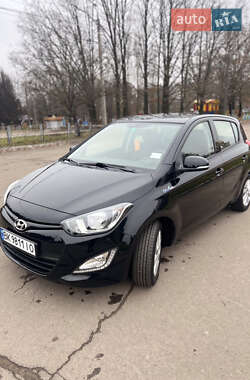 Хетчбек Hyundai i20 2013 в Рівному